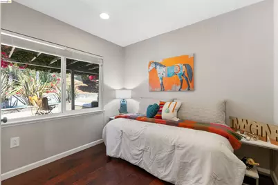 8019 Sterling Dr, Oakland, CA 94605 - Photo 39