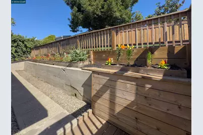 818 Galvin Dr, El Cerrito, CA 94530 - Photo 29