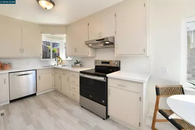 818 Galvin Dr, El Cerrito, CA 94530 - Photo 15