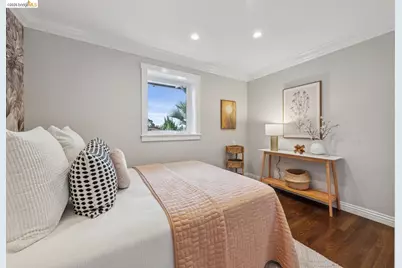 5224 Golden Gate Ave, Oakland, CA 94618 - Photo 23