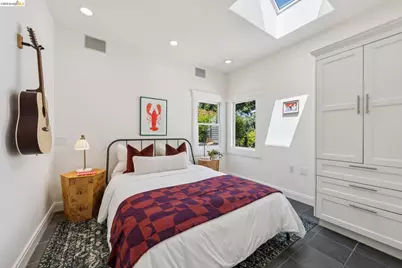 456 62nd St, Oakland, CA 94609 - Photo 19