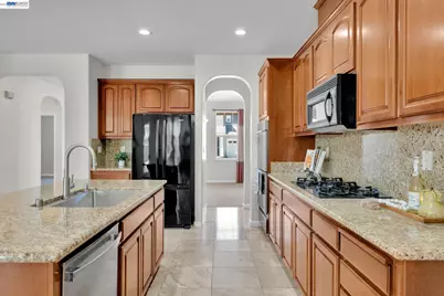 6391 Crystal Springs Cir, Discovery Bay, CA 94505 - Photo 15