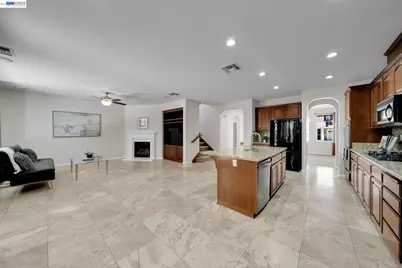 6391 Crystal Springs Cir, Discovery Bay, CA 94505 - Photo 11