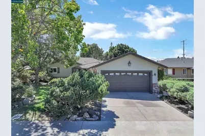 513 Gerard Dr, Lodi, CA 95242 - Photo 1