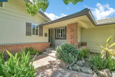 513 Gerard Dr, Lodi, CA 95242 - Photo 3