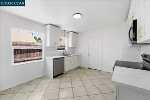 2696 Fairfield St, Sacramento, CA 95815 - Photo 13