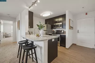 6400 Christie Ave #2214, Emeryville, CA 94608 - Photo 5