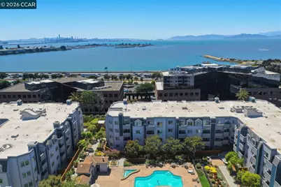 6400 Christie Ave #2214, Emeryville, CA 94608 - Photo 51