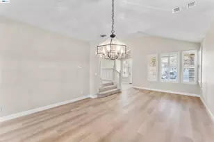 2652 Crescent Way, Discovery Bay, CA 94505 - Photo 7