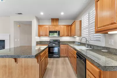 2652 Crescent Way, Discovery Bay, CA 94505 - Photo 19