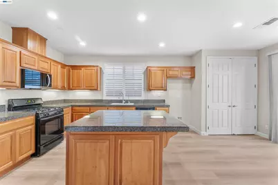 2652 Crescent Way, Discovery Bay, CA 94505 - Photo 17