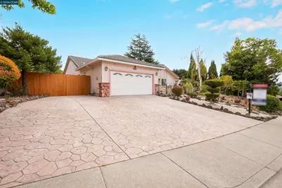 1220 Fascination Cir, Richmond, CA 94803 - Photo 5