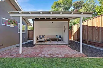 1330 Hillcrest, Livermore, CA 94550 - Photo 27