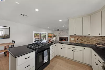 1330 Hillcrest, Livermore, CA 94550 - Photo 9