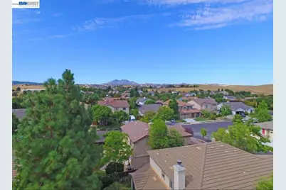 2484 Marshall Dr, Brentwood, CA 94513 - Photo 29