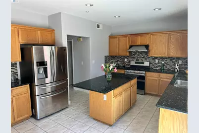2484 Marshall Dr, Brentwood, CA 94513 - Photo 3