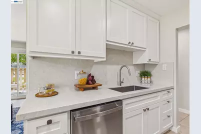 8975 Alcosta Blvd #101, San Ramon, CA 94583 - Photo 7