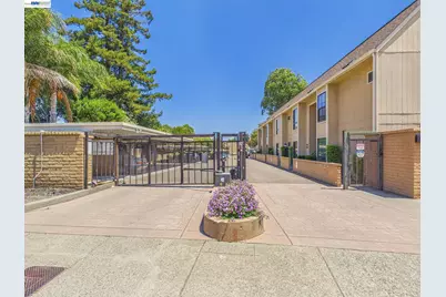 8975 Alcosta Blvd #101, San Ramon, CA 94583 - Photo 17