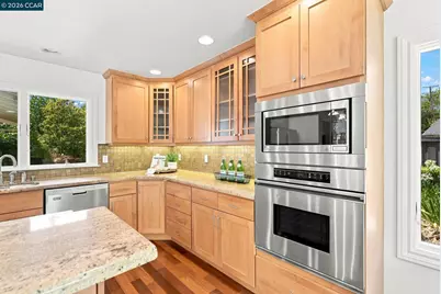 165 Selborne Way, Moraga, CA 94556 - Photo 15