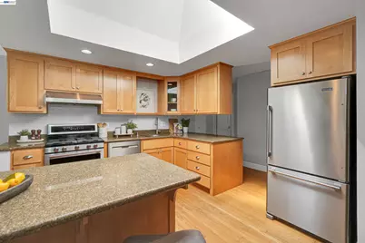 5752 Cold Water Dr, Castro Valley, CA 94552 - Photo 7