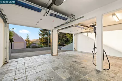 7174 Norfolk Rd, Berkeley, CA 94705 - Photo 17