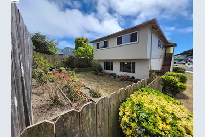 110 Sunshine Dr, Pacifica, CA 94044 - Photo 7