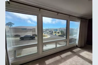 110 Sunshine Dr, Pacifica, CA 94044 - Photo 49