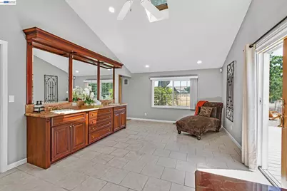 10040 Tesla Rd, Livermore, CA 94550 - Photo 21