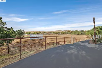 10040 Tesla Rd, Livermore, CA 94550 - Photo 37