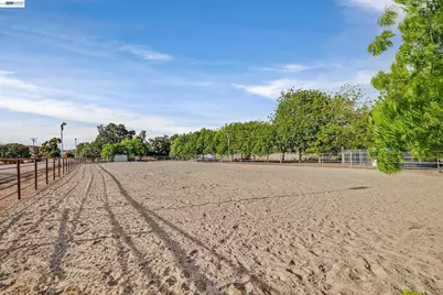 10040 Tesla Rd, Livermore, CA 94550 - Photo 33
