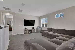 577 Sapphire Pkwy, Oakley, CA 94561 - Photo 11