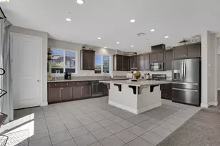 577 Sapphire Pkwy, Oakley, CA 94561 - Photo 9