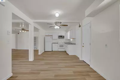 202 Arc Ave, Stockton, CA 95210 - Photo 9