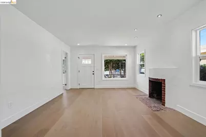 952 105th Ave, Oakland, CA 94603 - Photo 17