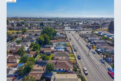 952 105th Ave, Oakland, CA 94603 - Photo 39
