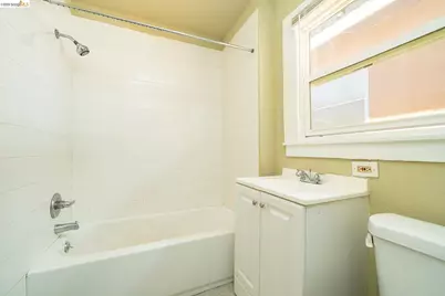 712 56th St, Oakland, CA 94609 - Photo 19