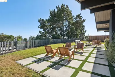 8055 Shay Dr, Oakland, CA 94605 - Photo 69