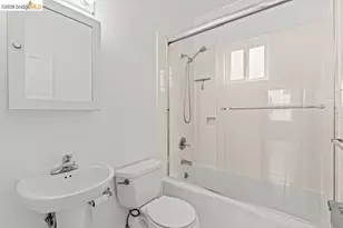 449-453 Chestnut St, San Francisco, CA 94133 - Photo 25