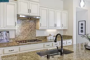 4658 Valley Vista Dr, Dublin, CA 94568 - Photo 7