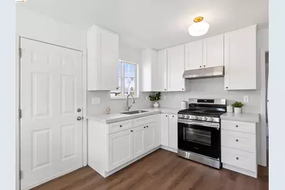 270 Oakland Ave, San Jose, CA 95116 - Photo 3