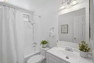 2609 Mendocino Dr, Pinole, CA 94564 - Photo 23