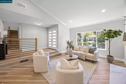 2 El Molino Dr, Clayton, CA 94517 - Photo 7