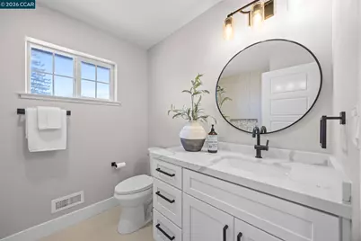 2 El Molino Dr, Clayton, CA 94517 - Photo 27