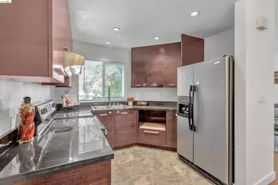 2955 Risdon Dr #88, Union City, CA 94587 - Photo 9