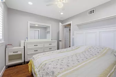 1042 Lomitas Ave, Livermore, CA 94550 - Photo 21