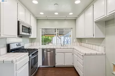 502 Shrike Ct, Suisun City, CA 94585 - Photo 11