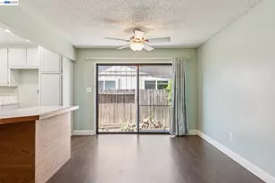 502 Shrike Ct, Suisun City, CA 94585 - Photo 9