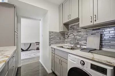 1740 Laguna St #G, Concord, CA 94520 - Photo 11