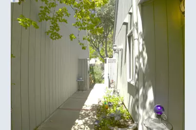 5214 5214 Riverdale Ct, Pleasanton, CA 94588 - Photo 19
