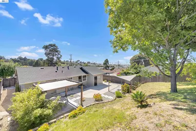 2518 Tara Hills Dr, San Pablo, CA 94806 - Photo 37